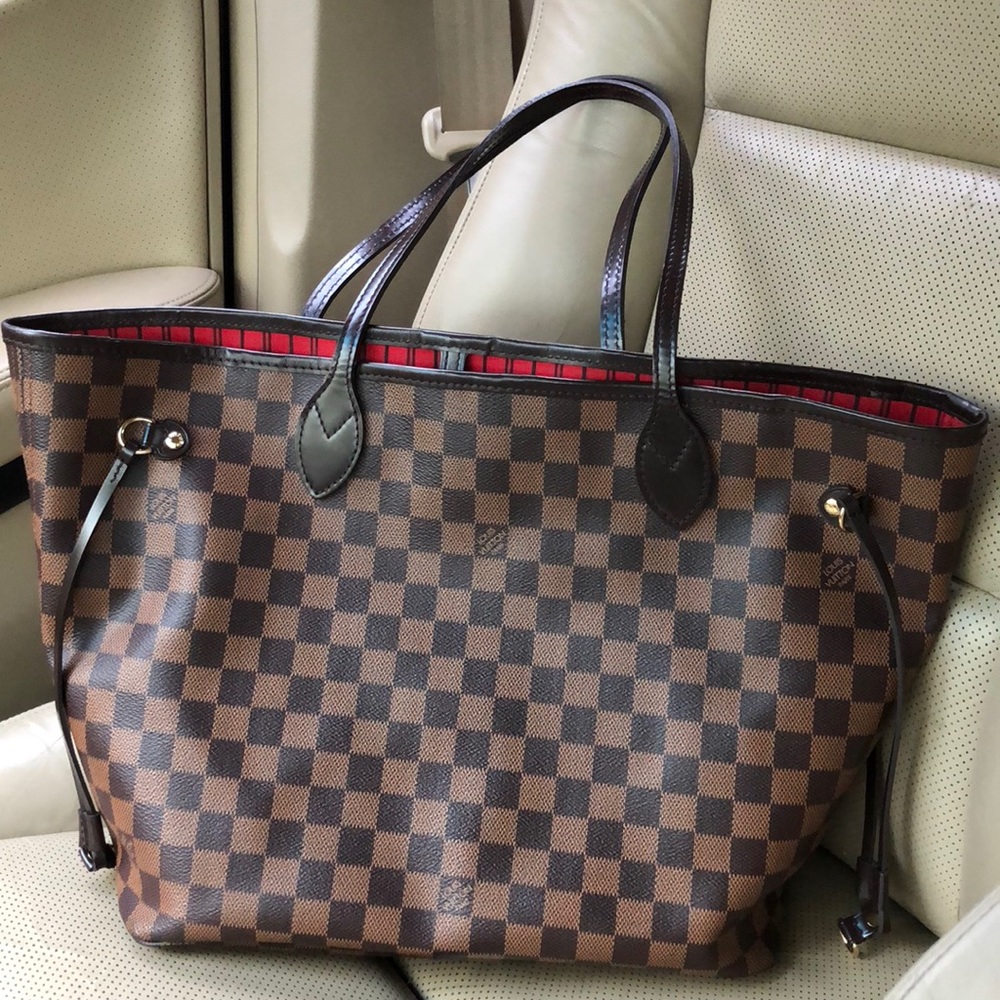 **SOLD on Merc** Authentic Louis Vuitton Neverfull